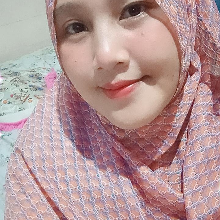 EVINNA CINDA HENDRIANA, S.Pd., M.Pd